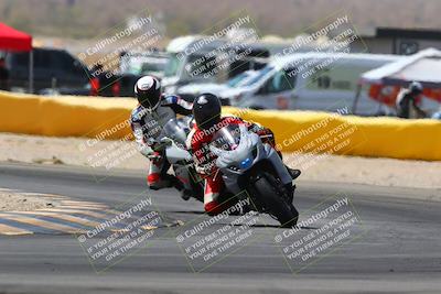 media/Apr-10-2022-SoCal Trackdays (Sun) [[f104b12566]]/Turn 2 (1135am)/